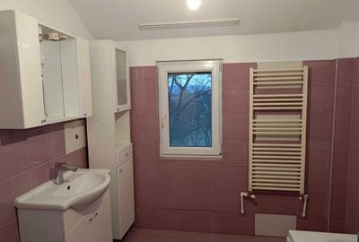 Apartament cu 4 camere decomandat în Central - 3
