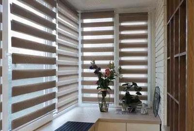 Garsonieră decomandată în Titan