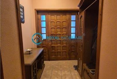 Royal Imobiliare - Vanzare Casa Zona Lupeni - 2