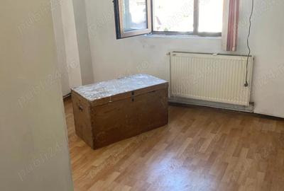 Apartament 4 camere Buzau Zona Ultracentral, structura cu scara interioara - 8