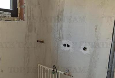 Vanzare casa curte comuna(Stefan cel Mare) - 12