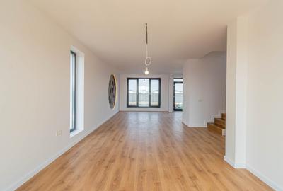 Casă cu 4 camere cu Teren 350 Mp în Tunari - 3