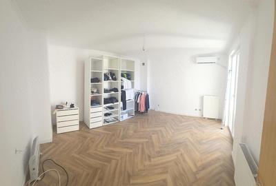 Casă cu Teren 190 Mp în 1 Decembrie