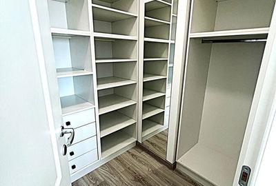 Apartament cu 4 camere în Tătărași - 4