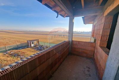 Casa si 74000 metri patrati teren - 10