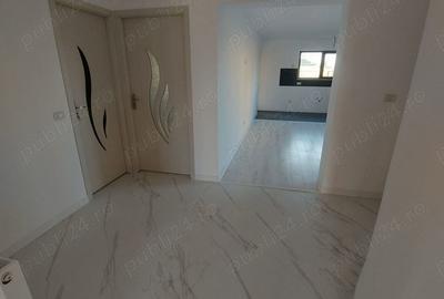 Apartament cu 3 camere în Central - 1