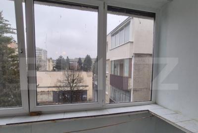 Apartament de vanzare, 51 mp, zona Dambu - 7