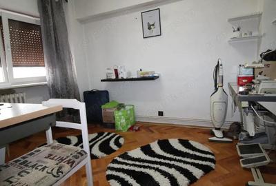 Apartament cu 3 camere decomandat în Central - 7