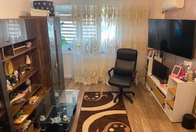 Apartament cu 2 camere decomandat în Central - 1