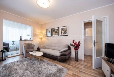 Apartament cu 3 camere semidecomandat în Tractorul - 2