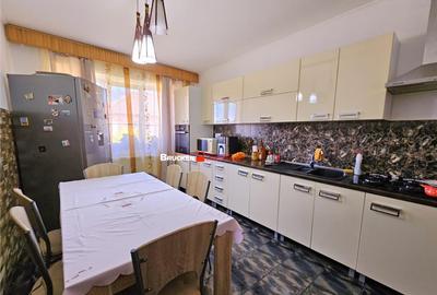 Casă cu 3 camere cu Teren 1800 Mp în Petreu - 8