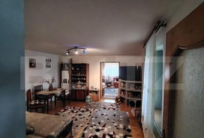 Casa cu 2 apartamente in Livezeni - 7