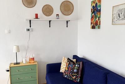 Casă cu 2 camere cu Teren 2300 Mp în Nicolae Bălcescu - 2