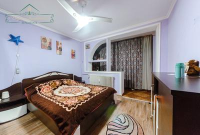 Apartament decomandat cu 2 camere de inchiriat, zona Calea Romanilor, Arad Apartament decomandat cu 2 camere de inchiriat, zona Calea Romanilor, Arad - 4