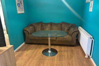 Apartament cu 3 camere in zona Podul de Fier