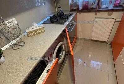 Apartament cu 3 camere semidecomandat, mobilat în 1 Mai - 8