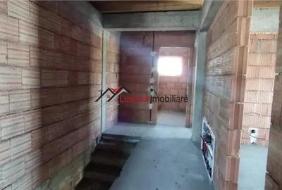 Unitate duplex semifinisata 120 mp pe teren de 500 mp. Zona Corusu. - 3