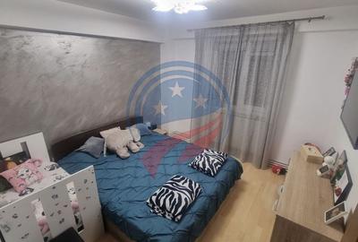 Apartament cu 3 camere decomandat, mobilat în Brestei