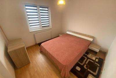 Apartament cu 3 camere decomandat în Dâmbu Pietros - 1