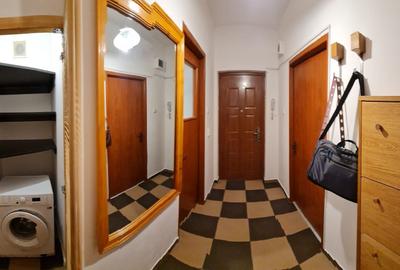 Garsoniera, decomandata, 6 minute metrou Gorjului, strada Mohorului - 12