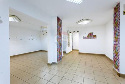 Spațiu comercial, de 65 mp, în Podgoria - 2