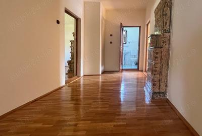 Oportunitate! Casa cu mare poten?ial de extindere si utilizare mixta (hotel, pensiune, reziden?ial) - 5