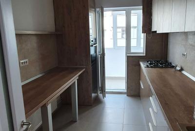 Apartament cu 3 camere decomandat în Central - 4