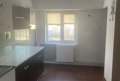 Apartament cu 2 camere semidecomandat în Sud - 3