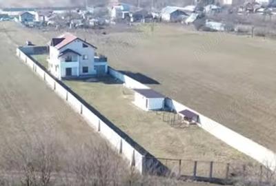 Casă cu 4 camere cu Teren 5000 Mp în Mârșa - 10