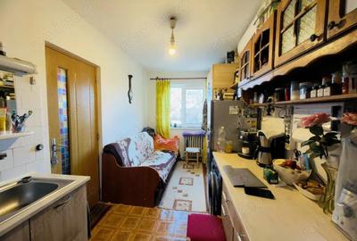 Garsoniera 21mp utili, etajul 1, zona Dambovita - 2