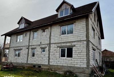 Casă cu 4 camere în Fărcădin - 1