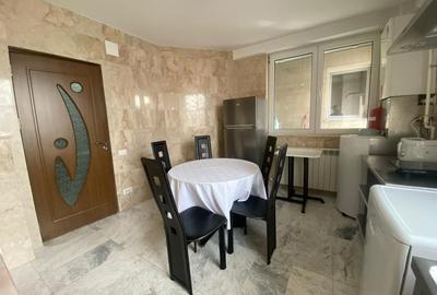 Apartament -220mp + terasa 200mp sector 4 Pasaj Marasesti an bloc 2000 - 11