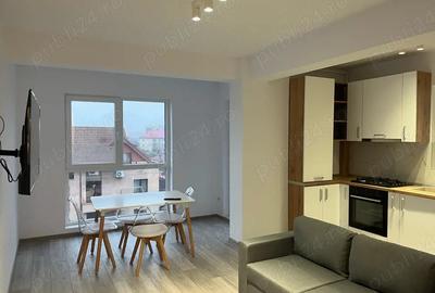 Apartament cu 2 camere semidecomandat în Central - 1