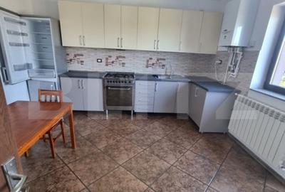 Apartament 2 camere la casa in zona Bucium - 3