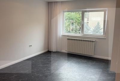 Apartament cu 3 camere, decomandat, 72 mp, zona Piata Mare - 2