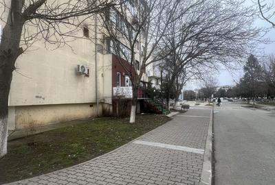 Spațiu comercial, de 48 mp, în Central - 6