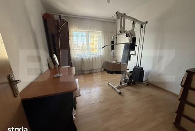 Apartament cu 3 camere decomandat în Micro 6 - 2