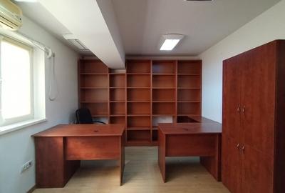 Birou, de 21 mp, în Tomis II - 6