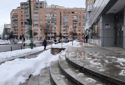 Spațiu comercial, de 370 mp, în Centrul Civic - 6