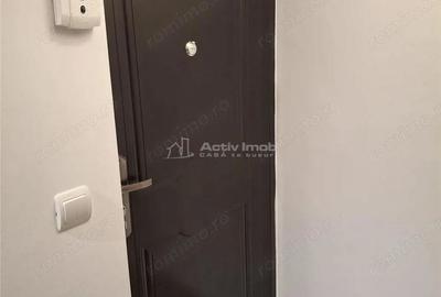 Apartament cu 3 camere semidecomandat în Micro III - 8