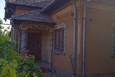 Casă cu 6 camere în Giubega - 5