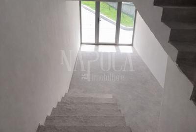 Spațiu comercial, de 550 mp, în Plopilor - 8