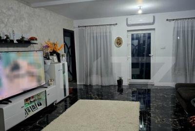 Casă cu 4 camere cu Teren 1500 Mp în Central