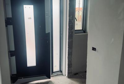 Casă cu 4 camere cu Canalizare în Giroc