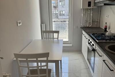 Garsonieră decomandată în Uverturii - 1