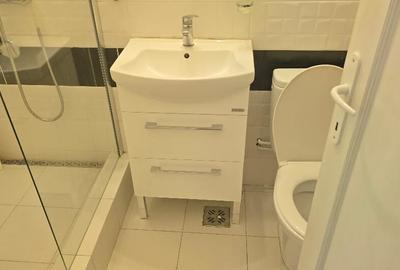 Inchiriez apartament 3 camere decomandat in Deva, bloc Casial, et 2 - 17