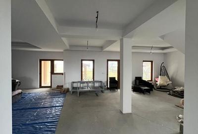 Casă cu 3 camere în Central - 3