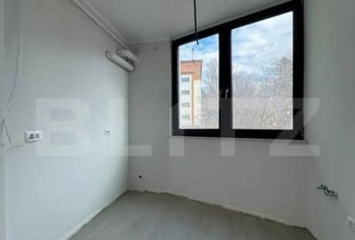 Apartament cu 3 camere decomandat în George Enescu - 8