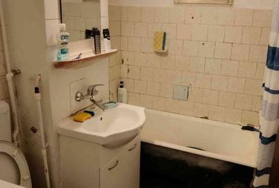 Apartament cu 2 camere decomandat în 1 Mai - 1