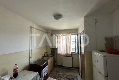 Apartament de vanzare 3 camere 75 mp utili  zona Negoiu Fagaras - 4